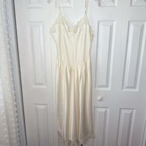Vintage Victoria's Secret Gold Label Liquid Satin Lace Slip Dress Bridal Ivory